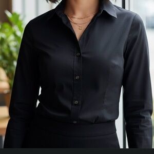 Banana Republic Black Fitted Stretch Button Down Shirt Women’s Medium